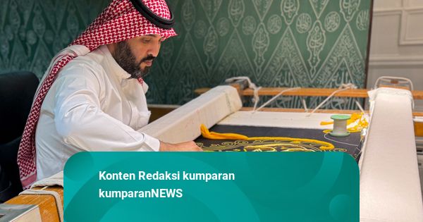 Foto: Merajut Kiswah Kakbah dengan Benang Emas