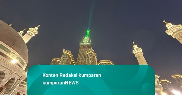 Laser Hijau Terpancar di Clock Tower Makkah, Menandakan Zulhijah Telah Datang