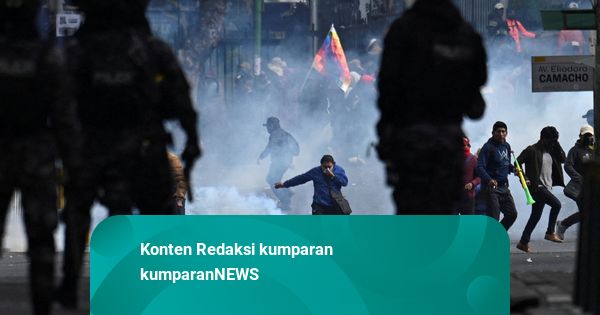 Foto: Aksi Unjuk Rasa di Bolivia Berujung Bentrok dengan Aparat
