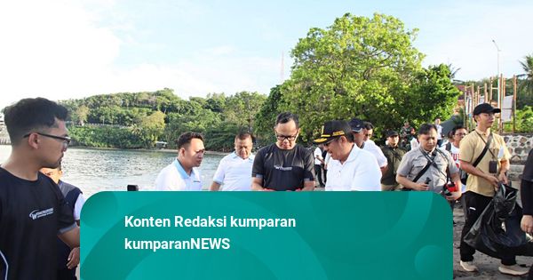 Indonesia ASRI, Wamendagri Bima Bareng ASN & Praja IPDN NTB Bersih-bersih Pantai