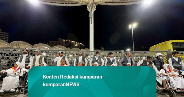 Foto: Menhaj Tinjau Pelayanan Kursi Roda Bagi Jemaah Calon Haji Indonesia