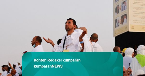 Foto: Bermunajat di Jabal Rahmah, Jelang Wukuf di Arafah
