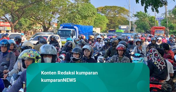 Warga Madura Mudik 'Toron' Jelang Idul Adha, Akses Jembatan Suramadu Macet