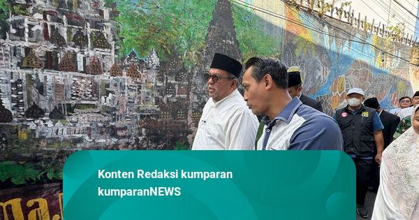 Rano Karno Serahkan Sapi Kurban Berbobot 1 Ton ke RT 'Smart' di Gandaria