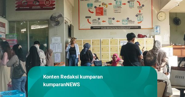 Foto: Momen Idul Adha, Keluarga Jenguk Tahanan Rutan KPK