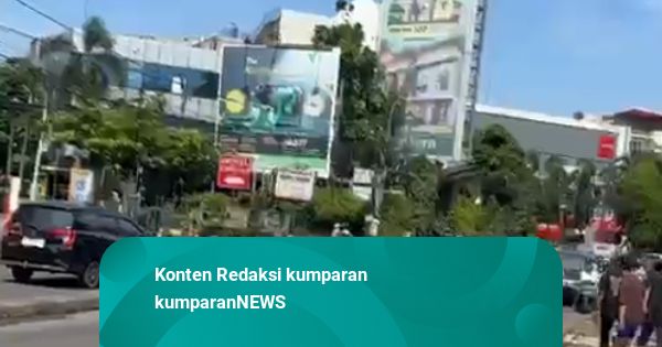 Sapi Lepas di Ciputat Timur Sempat Bikin Pengendara Panik di Jalan Juanda