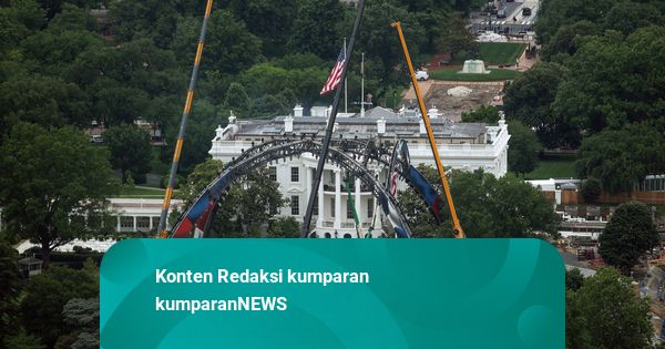 Foto: Peringati HUT ke 250 AS, Arena Tarung UFC Dibangun di Halaman Gedung Putih