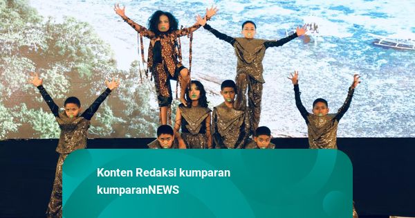 Gus Ipul Puji Penampilan Tari Komodo Siswa Sekolah Rakyat Kupang