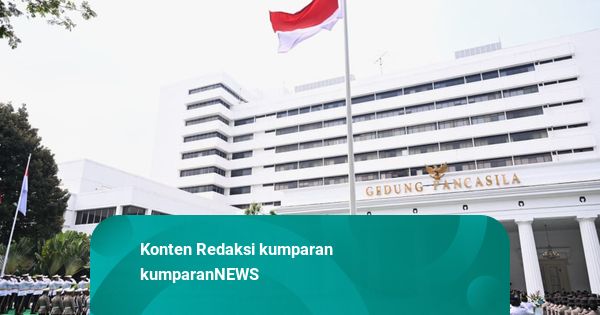 The reason why Jokowi did not attend the Pancasila Day ceremony in Jakarta: I did not receive an invitation