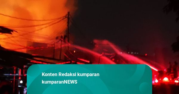 Kebakaran di Kemayoran: 500 KK Terdampak, Korban Sesak Napas Dilarikan ke RS