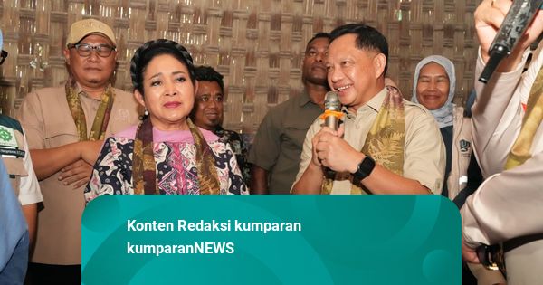 Mendagri dan Menteri PKP Tinjau Penerima Bedah Rumah di Bantul