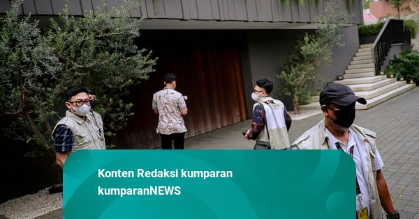 Saat KPK Geledah Rumah Silmy Karim