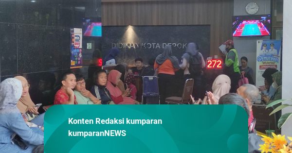 Warga Padati Kecamatan, Kadisdik Depok Tegaskan IKD Hanya untuk Daftar SMA