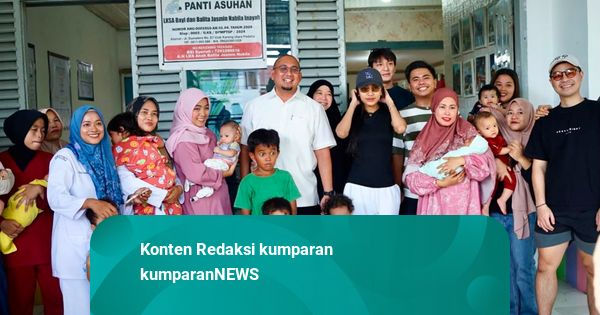 Andre Rosiade Ajak Azizah Kunjungi Panti Anak Telantar di Padang