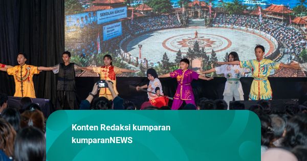 Ke Manado, Gus Ipul Disambut Atraksi Wushu Siswa Sekolah Rakyat
