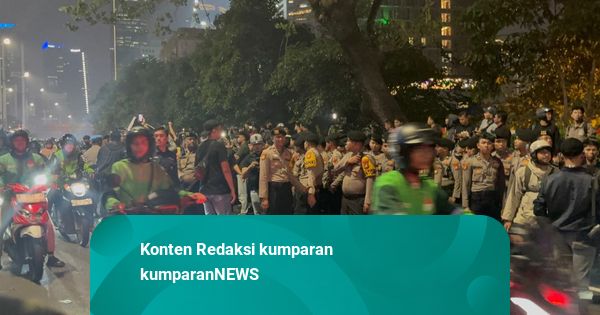 Demo Mahasiswa Bubar, Jalan Sudirman Arah Bundaran HI Sudah Bisa Dilalui