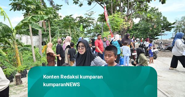 Foto: Kepanikan Warga saat Gempa 6,7 Magnitudo Guncang Palu