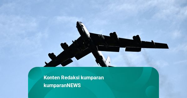 Pesawat Bomber B-52 Jatuh di California, 8 Orang Tewas