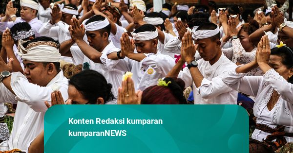 Foto: Ribuan Umat Hindu Rayakan Hari Galungan di Sejumlah Daerah
