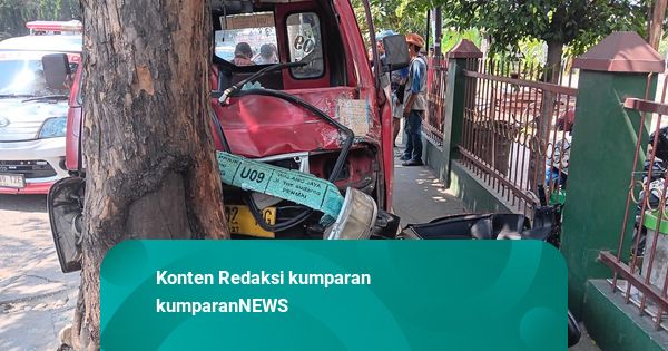 Angkot Hilang Kendali di Tanjung Priok: Tabrak Gerobak dan Motor, 1 Orang Tewas
