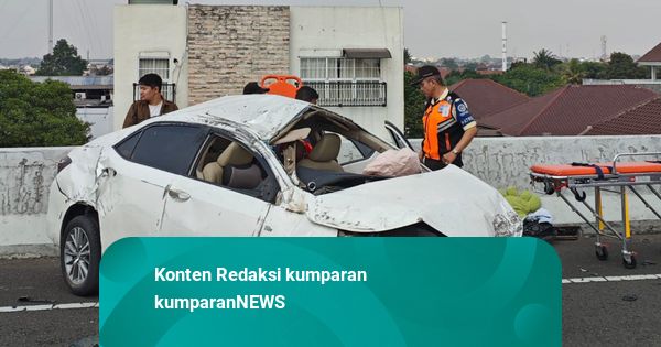 3 Mobil Kecelakaan Beruntun di Tol Becakayu, 8 Orang Dilarikan ke Rumah Sakit