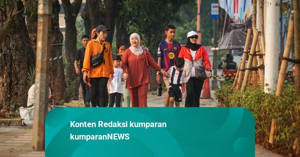 Foto: Jalur Pedestrian Rasuna Said Jadi Ruang Publik Baru