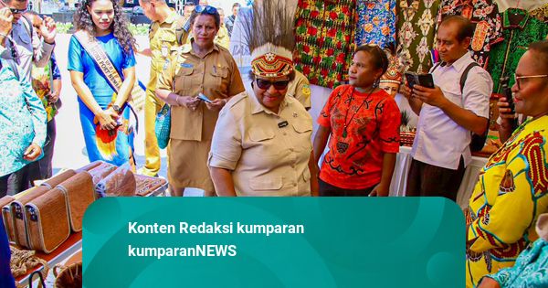 Buka Pasar Murah di Papua, Wamendagri Ribka Dorong Ekonomi Kreatif