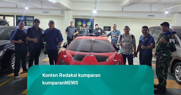 Kejagung Sita Lamborghini Bos PT QSS Aseng di Kasus Izin Tambang Bauksit Kalbar