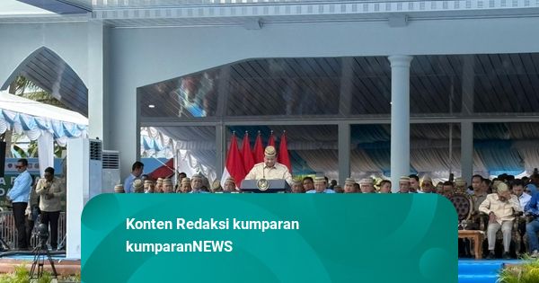 Prabowo Dianugerahi Lencana Emas Adhi Bhakti Tani Nelayan Maha Utama