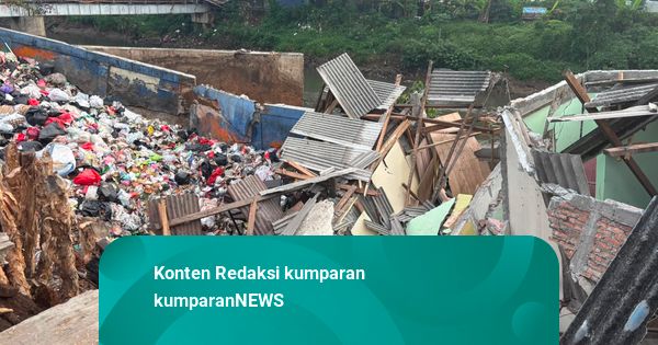 Cerita Pemilik Rumah Ambruk di Benhil: Sebelum Longsor Ada Pengerukan Kali