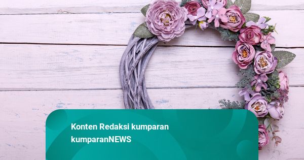 Viral Papan Bunga Berisi Foto Pria Selingkuh di Kudus, Polisi Cek