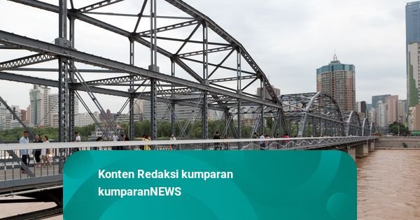 Jembatan di China Roboh, Enam Orang Tewas dan 10 Hilang