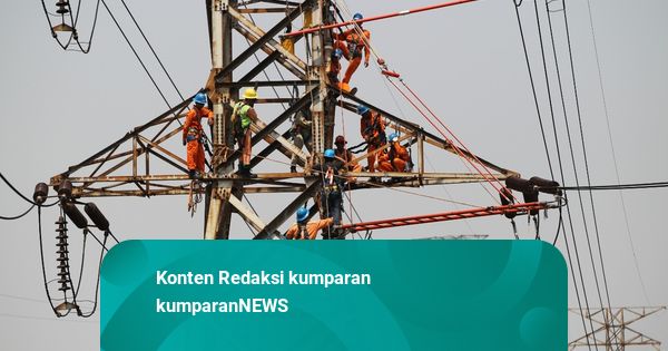 Listrik Padam, Warga Pekanbaru Terpaksa Tidur di Dalam Mobil