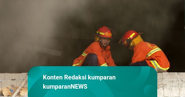 Kebakaran Landa Kawasan Padat Penduduk di Palmerah, 14 Orang Terluka