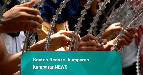 Warga di Langkat Demo Kantor Bupati-DPRD, Minta Bantuan Bencana Dibagi Merata