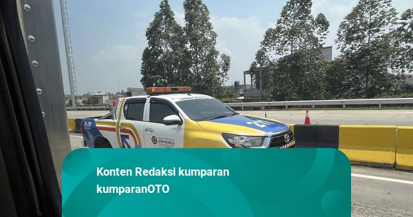 Alasan Roda Mobil Patroli Jalan Tol Belok Saat Berhenti di Bahu Jalan