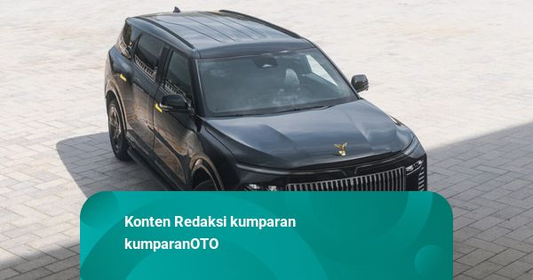 Rayakan Hari Nasional, Vietnam Pamer Mobil Listrik Anti Peluru