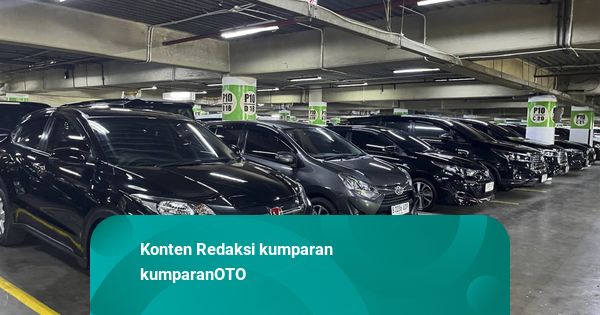 Daftar Mobil Bekas Rp 200 Juta ke Bawah di WTC Mangga Dua Jakarta