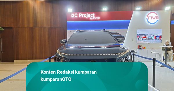 Airlangga Sebut Mobil Nasional Digarap Pindad di Karawang