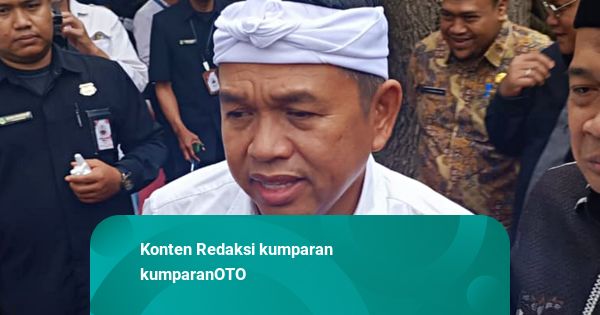 Dedi Mulyadi Bakal Tetapkan Pajak Kendaraan Listrik di Jawa Barat