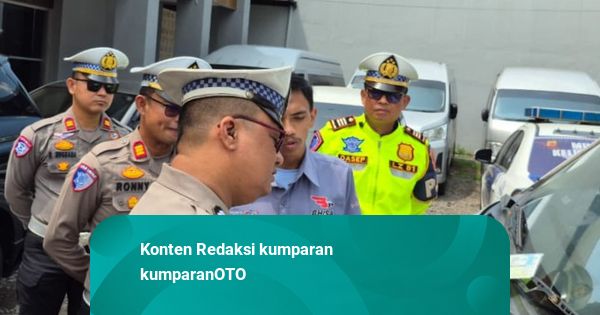Berita Populer: Rekam Polisi Bertugas; Pabrik BYD Kebakaran