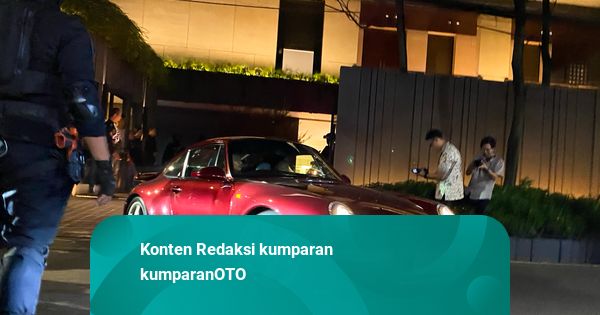 Berita Populer: Garasi Silmy Karim yang Fantastis; Wuling Eksion Banjir SPK