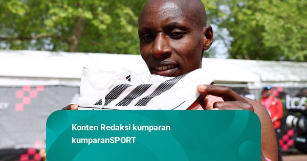 Foto: Finis di Bawah 2 Jam, Pelari Marathon Asal Kenya Pecahkan Rekor Dunia