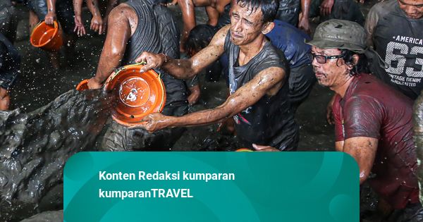 Foto: Sambut Ramadan, Warga Banyumanik Lestarikan Tradisi Sadranan