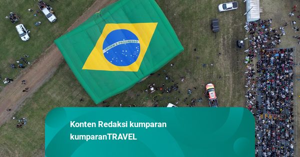 Foto: Melihat Acara Festival Balon Udara Tahunan di Brasil
