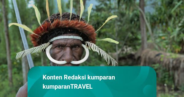 Eksploitasi Suku Terpencil Papua demi Konten TikTok, Influencer Ini Dikecam