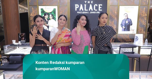 Ini Model Perhiasan Terbaik untuk Dipadukan dengan Busana dan Kain Batik