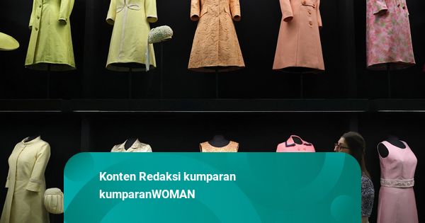 Ratusan Busana Ikonik Ratu Elizabeth II Dipamerkan di Istana Buckingham