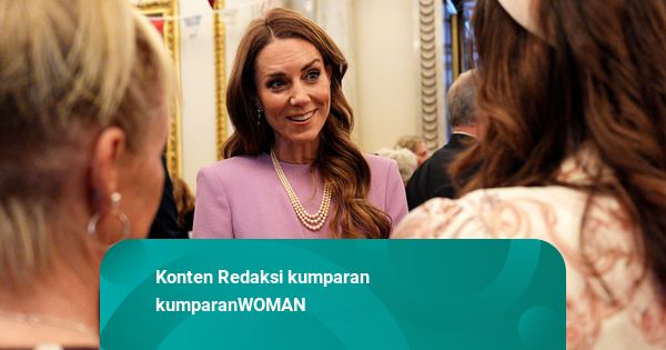Gaya Penuh Tribute Kate Middleton di Peringatan 100 Tahun Ratu Elizabeth II