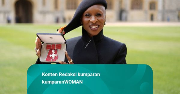Cynthia Erivo Terima Gelar Kehormatan dari Kerajaan Inggris, Pakai Topi Nyentrik
